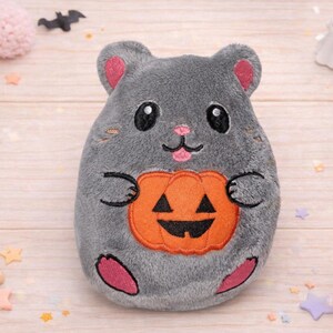 Halloween hamster Stuffie ITH Embroidery , Machine Pattern, ITH hamster Stuffie,hamster holding pumpkin Pattern, ITH 5x7,6x10,7x12,8x12