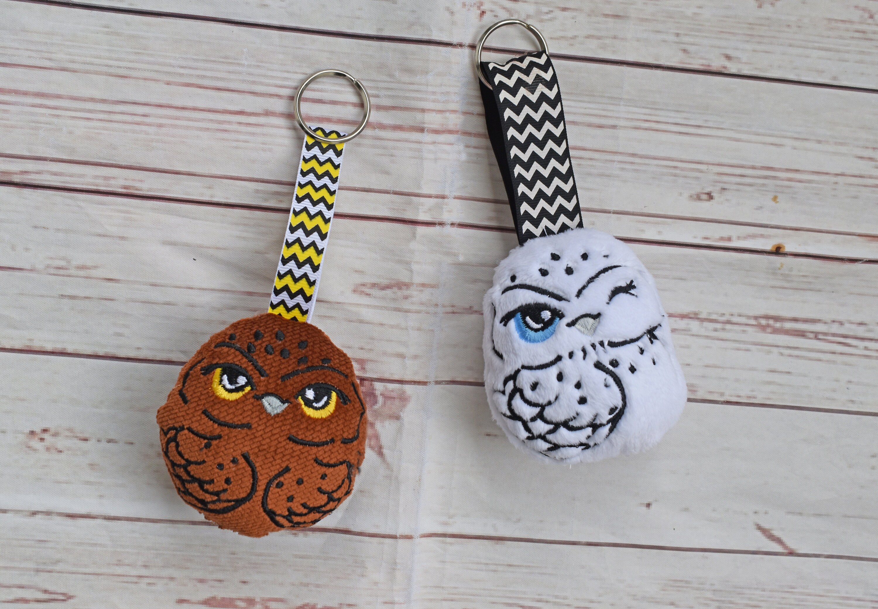 Little Owl keyfob Stuffie ITH Embroidery ,keychain Machine Pattern,ITH owl Stuffie, owl Softie, fore