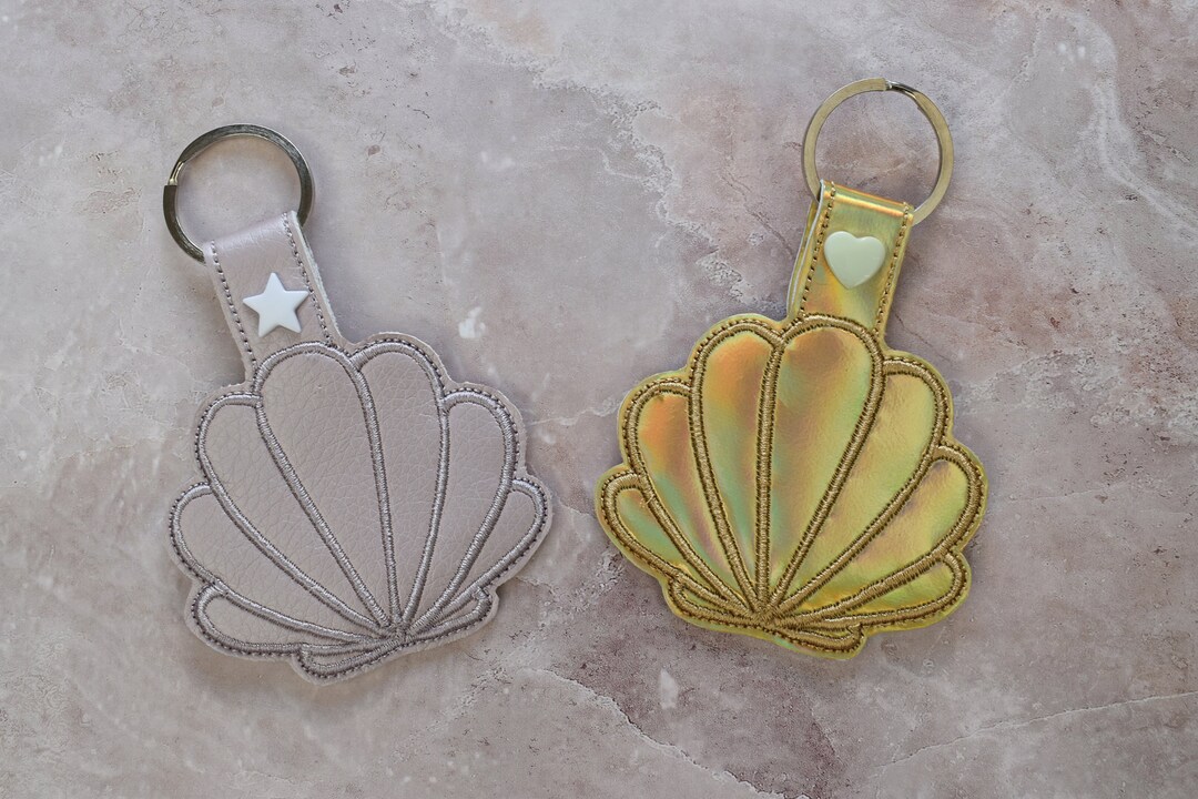Shell Key Chain, Key Fob, Snap Tab, ITH, Digital File, Seashell