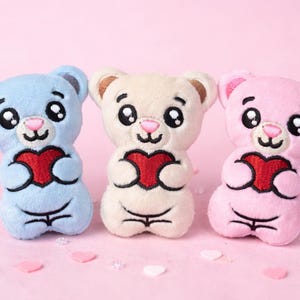 Valentine Little teddy bear with heart ITH embroidery pattern ,Machine Pattern, ITH Bear Stuffie, Teddy Softie, Teddy Bear Pattern, ITH 4x4