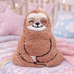 Perezoso de peluche ITH bordado, patrón de máquina, ITH Perezoso, patrón de perezoso suave, ITH 5x7,6x10,7x12,8x12 8x8 En el bastidor