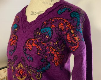 Vintage Norton McNaughton Sweater Baroque Design / Purple Pullover V Neck Sweater Size M