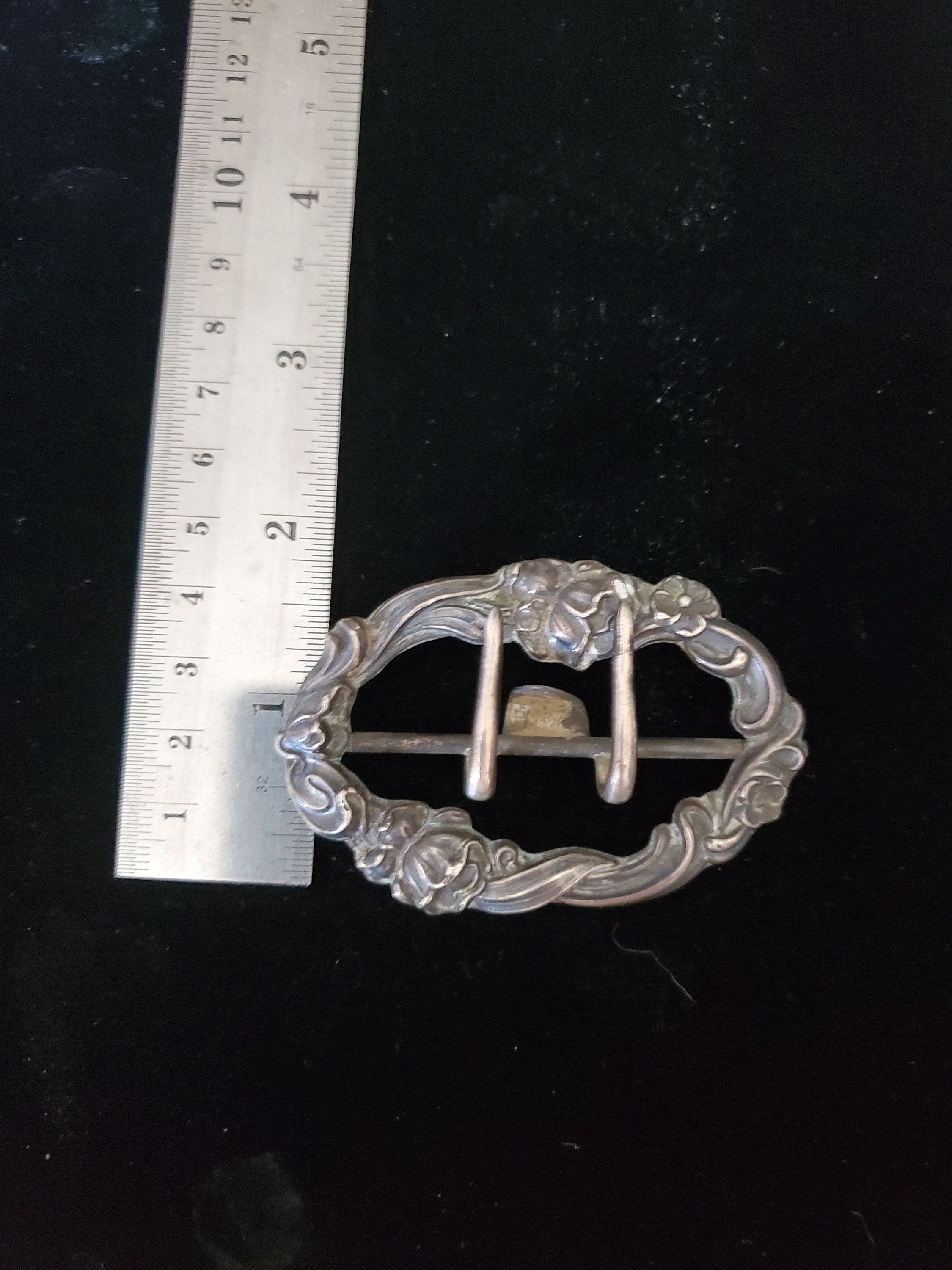 Art Nouveau Sterling Repousse Double Tang Belt Buckle Floral  display picture 3
