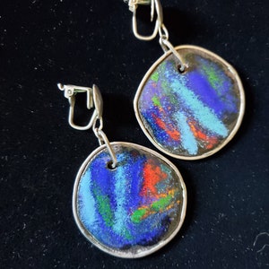 Mid-century Sterling Splatter Enamel Clip Earrings Handmade Artist Signed RAYA Abstract