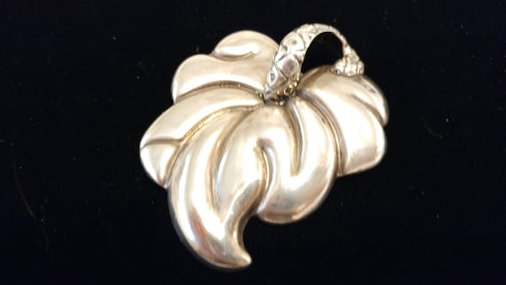 Los Costillos Large Anthurium Flower Brooch 1940'… - image 1