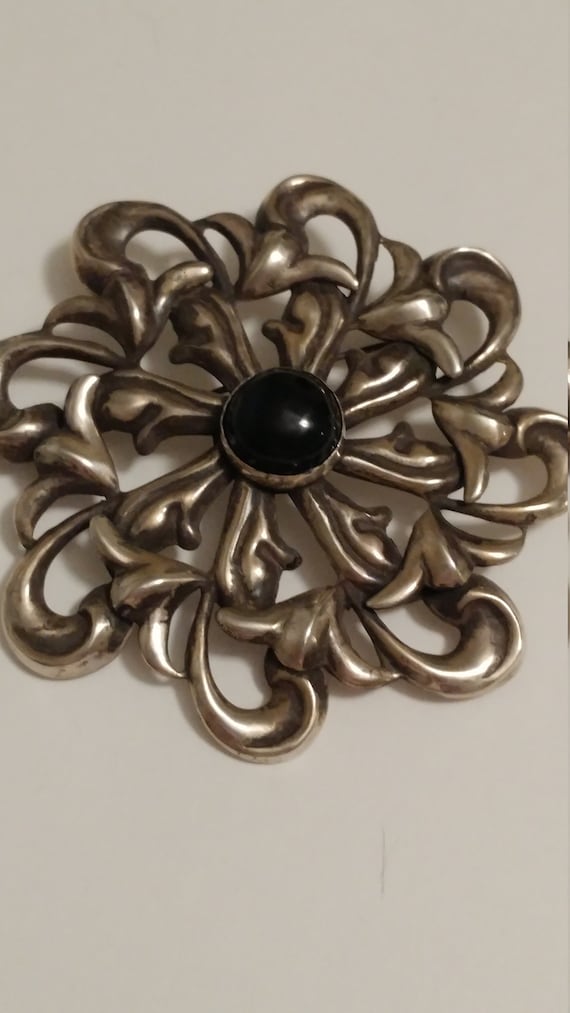 Large Early Mexican Sterling Onyx Flower Brooch 1… - image 6