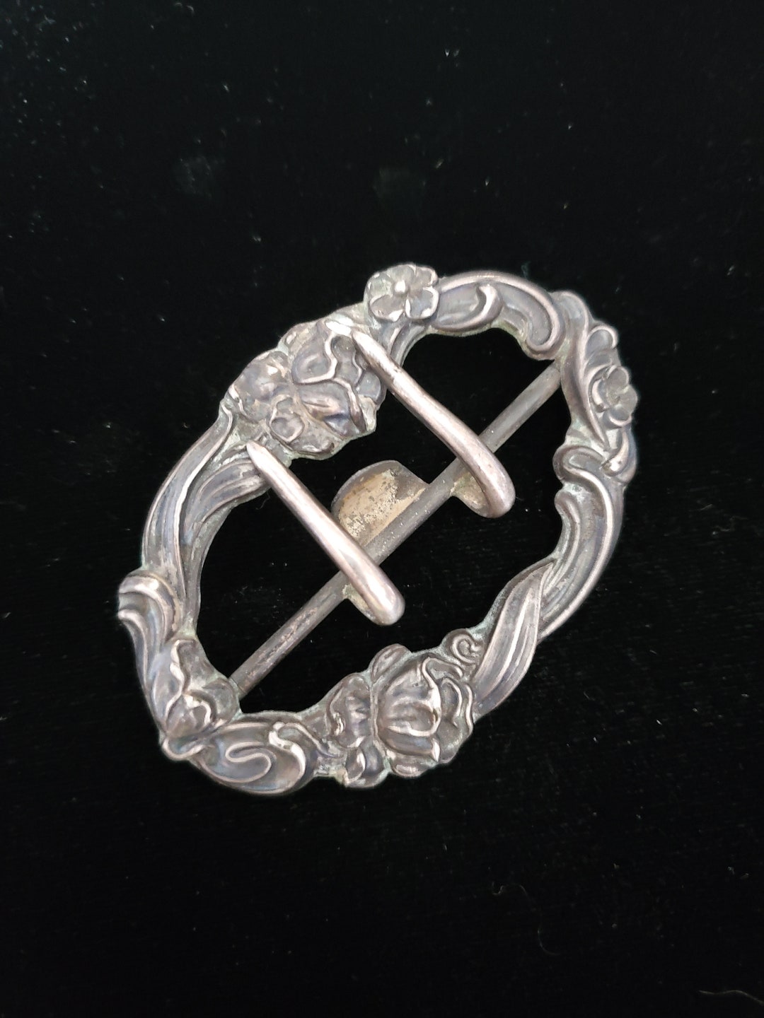 Art Nouveau Sterling Repousse Double Tang Belt Buckle Floral  display picture 2