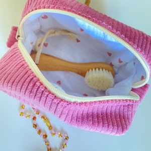 Trousse de toilette personnalisée brodée – Prénom ou initiale – Gaze de coton et velours côtelé – Cadeau naissance/maternité.
