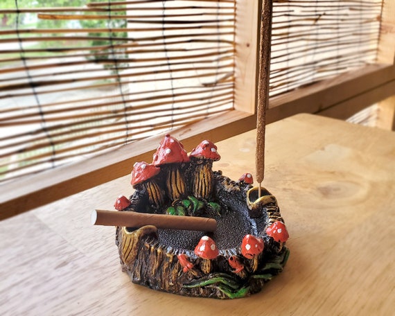 Cute Mushroom Ashtray with Stainless Steel Tray for Cigarette, Natural  Resin Ash Tray for Indoor or Outdoor use, Ash Holder for Home and Garden  Decor