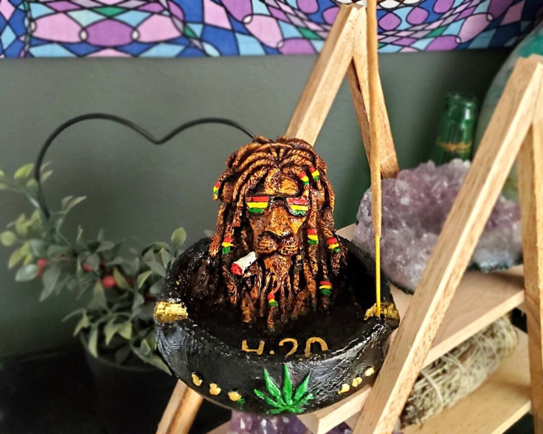 Rasta Lion Ash Tray Round Tall Cigarette Burner Incense Stick Holder