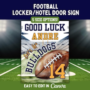 Pode incluir: Uma placa retangular para armário ou porta de hotel com tema de futebol americano, fundo de estádio, uma bola marrom e o texto: GOOD LUCK ANDRE, Let's Go BULLDOGS, e o número 14. O design inclui uma faixa verde com 5 SIZE OPTIONS.