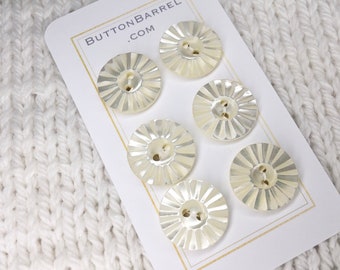 Antique Carved Sunburst Buttons Mother of Pearl Button Set 11/16” 17mm