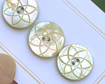 Antike geätzte & geschnitzte Mutter der Perle Nähknopf Set 5/8 ”15 mm