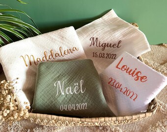 刺繍入りベビーブランケット、パーソナライズ、名前と生年月日、コットンガーゼ、出産祝い、新生児