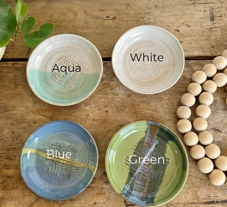 CoastalClayCo Garlic Grater Plate - Thumbnail 2