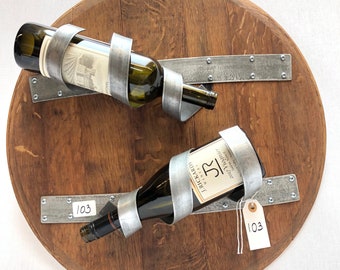 Wine bottle holder