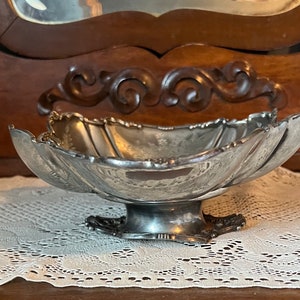 Vintage Meriden Silver Fruit Bowl