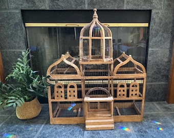 Gran jaula para pájaros de estilo victoriano francés vintage para la decoración del hogar.