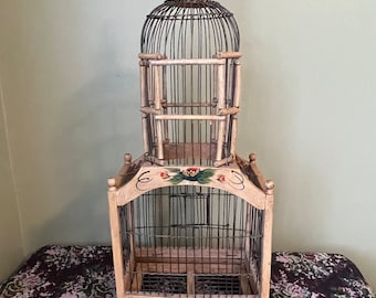 Jaula para pájaros de madera y alambre pintada a mano de estilo victoriano / Pequeño detalle arquitectónico
