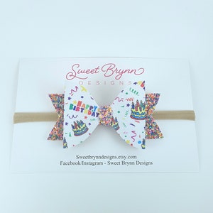 Birthday print bow, birthday hair bow, birthday bow clip, birthday hair clip, birthday, happy birthday bow, birthday girl bow, party bow