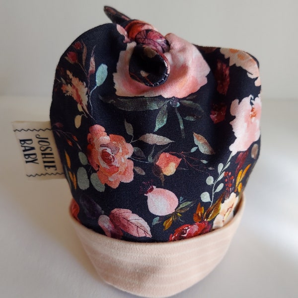 Double knot knit hat *navy floral*