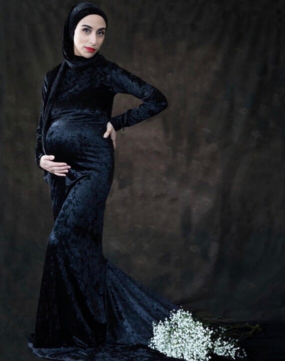 modest maternity gowns