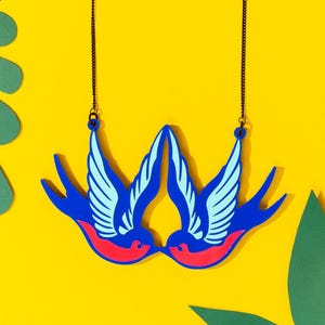 Hirondelle, vintage, collier pendentif en acrylique