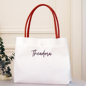 Bridesmaid Tote, Bridesmaid Bags with Name, Personalized Tote Bag, Bachelorette Party Bag, Custom Canvas Bag, Gift for Girls 25071102