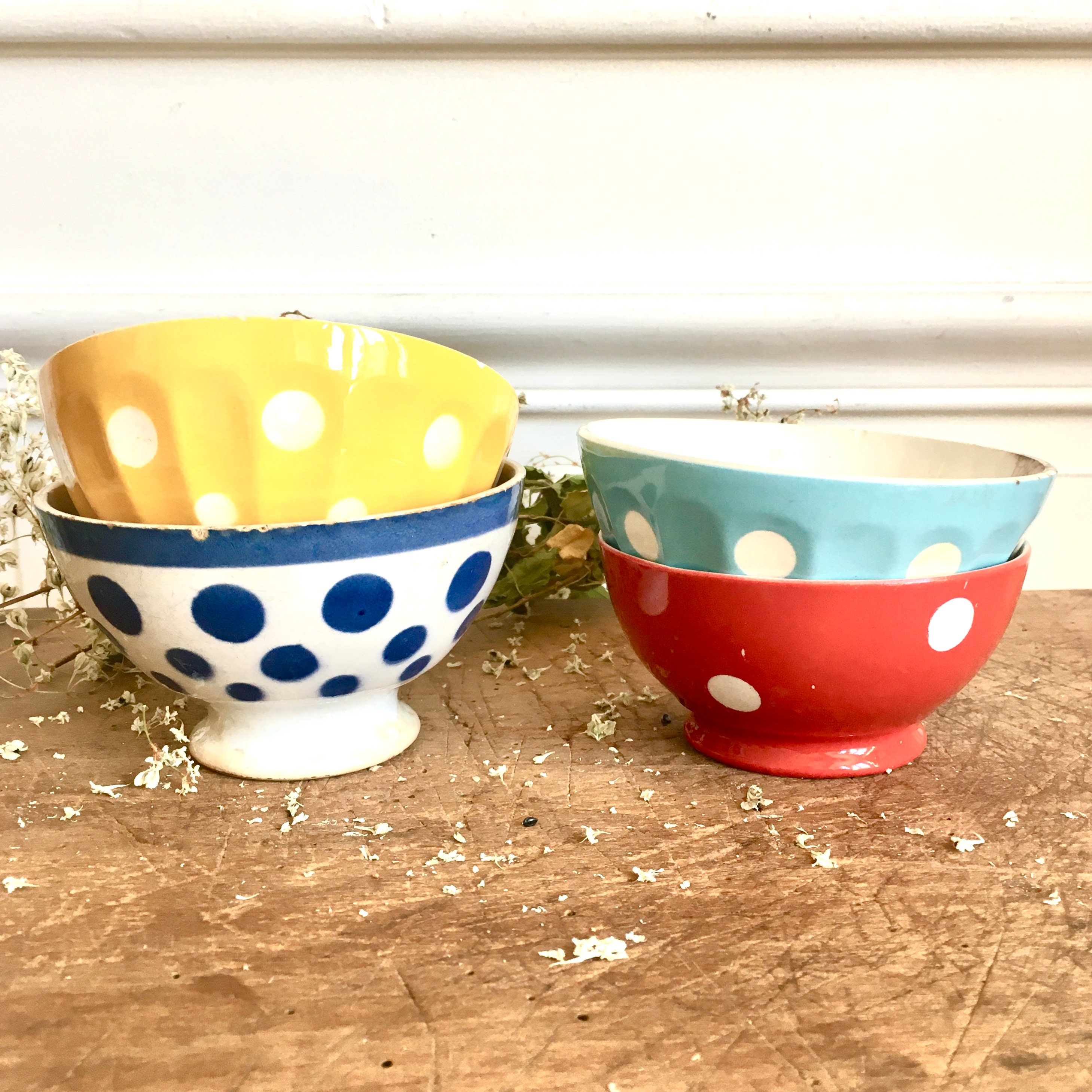 Français Vintage Polka Dot Bowls/Ensemble de Bols Français Country Decor Kitchen Cottage Shabby Chic
