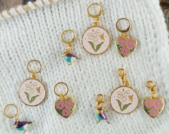 3 stitch markers and progress markers in a set | Hello Spring theme