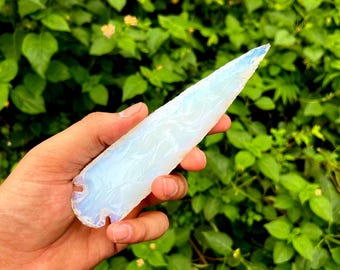 Punta di freccia in opalite: grande cristallo a punta di freccia per la creazione di gioielli