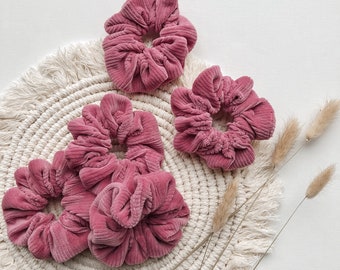 Scrunchies aus Cord, Nicki, rosa, pink | Haargummi | Zopfgummi | handmade