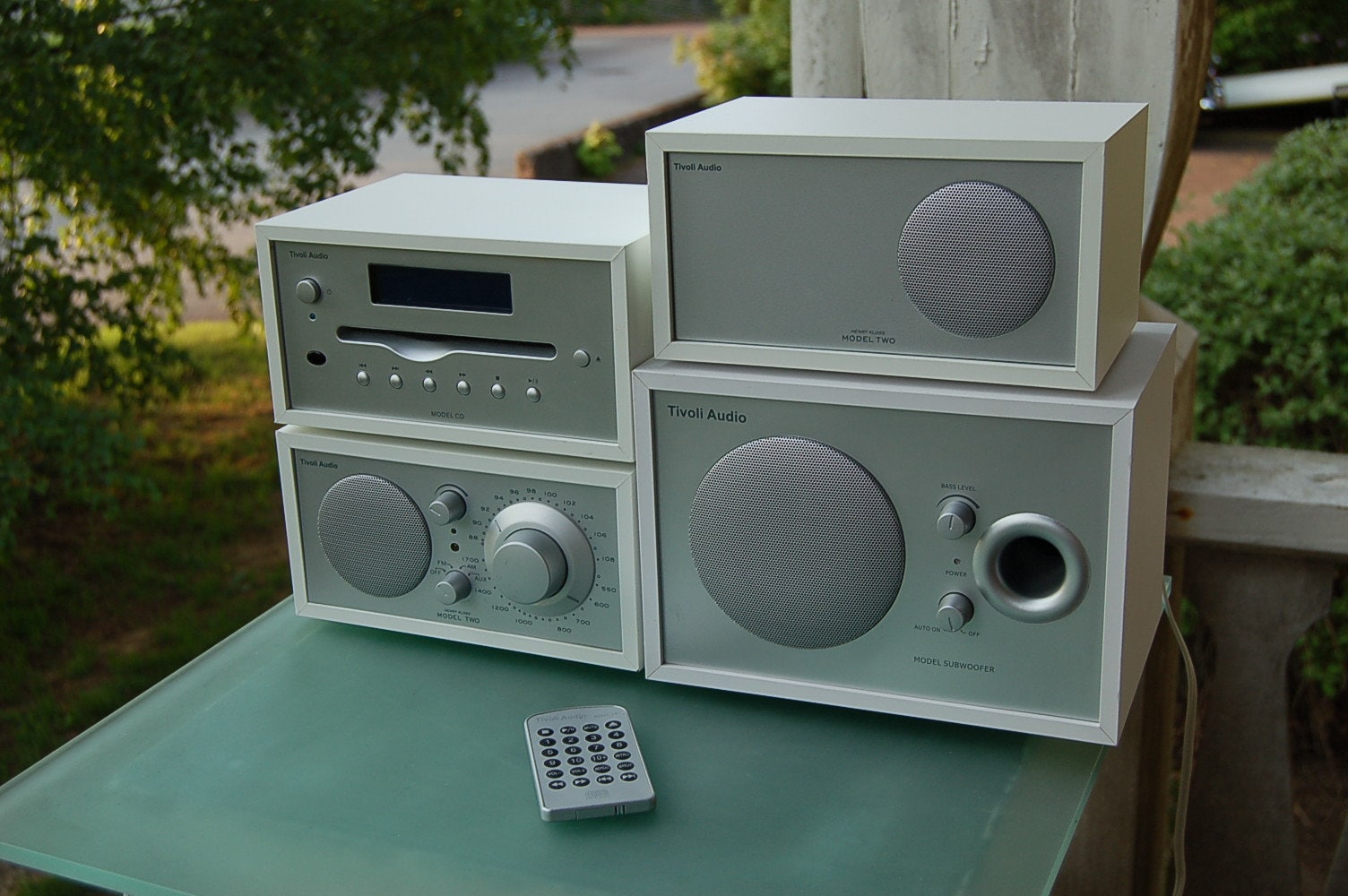 Tivoli Audio MODEL TWO、MODEL CD Model Two Digital – Tivoli Audio