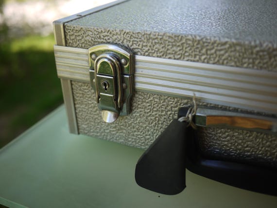 Kamerakoffer Alu / Flightcase abschließbar mit Schlüssel / 32x12x30cm View 4