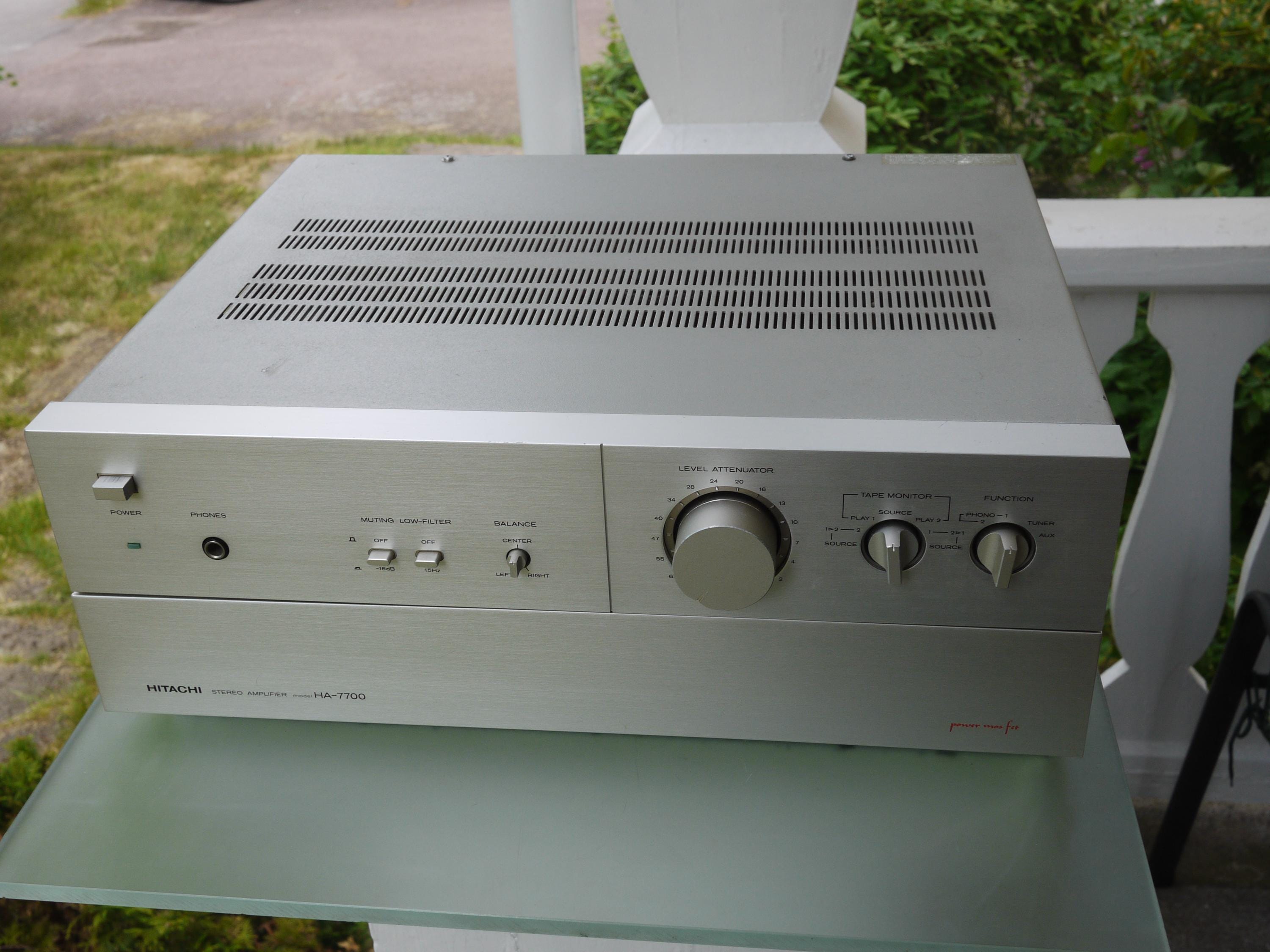 Hitachi HA-7700 / Mosfet / 2x Phono MM&MC / Double Mono