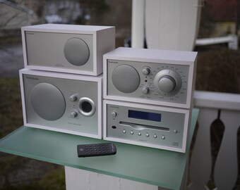 Tivoli Audio Model Stereo / komplett mit Model CD & Subwoofer / Remote / white-silver / Henry Kloss Design