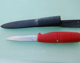 Frosts Mora Kniv knife / with case / blade 9.5 cm / length approx. 20 cm / vintage 60s 70s / Made in Sweden / fishing etc.