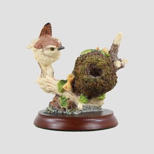 Zwergzaunkönig auf Nestrand – Kunst-Vögel