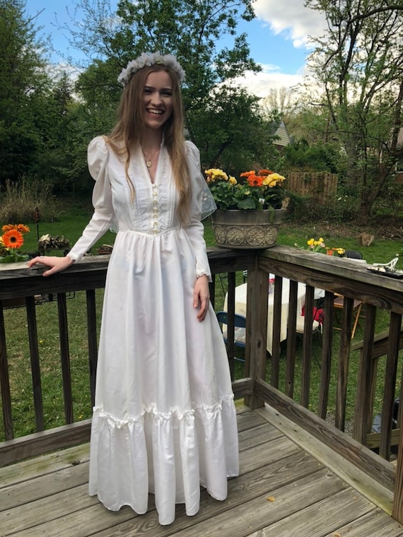 gunne sax wedding dress