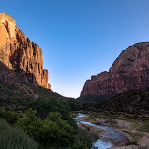Valley Views, Zion National Park, Zion Canyon, The Great White Throne, Springdale, Utah,