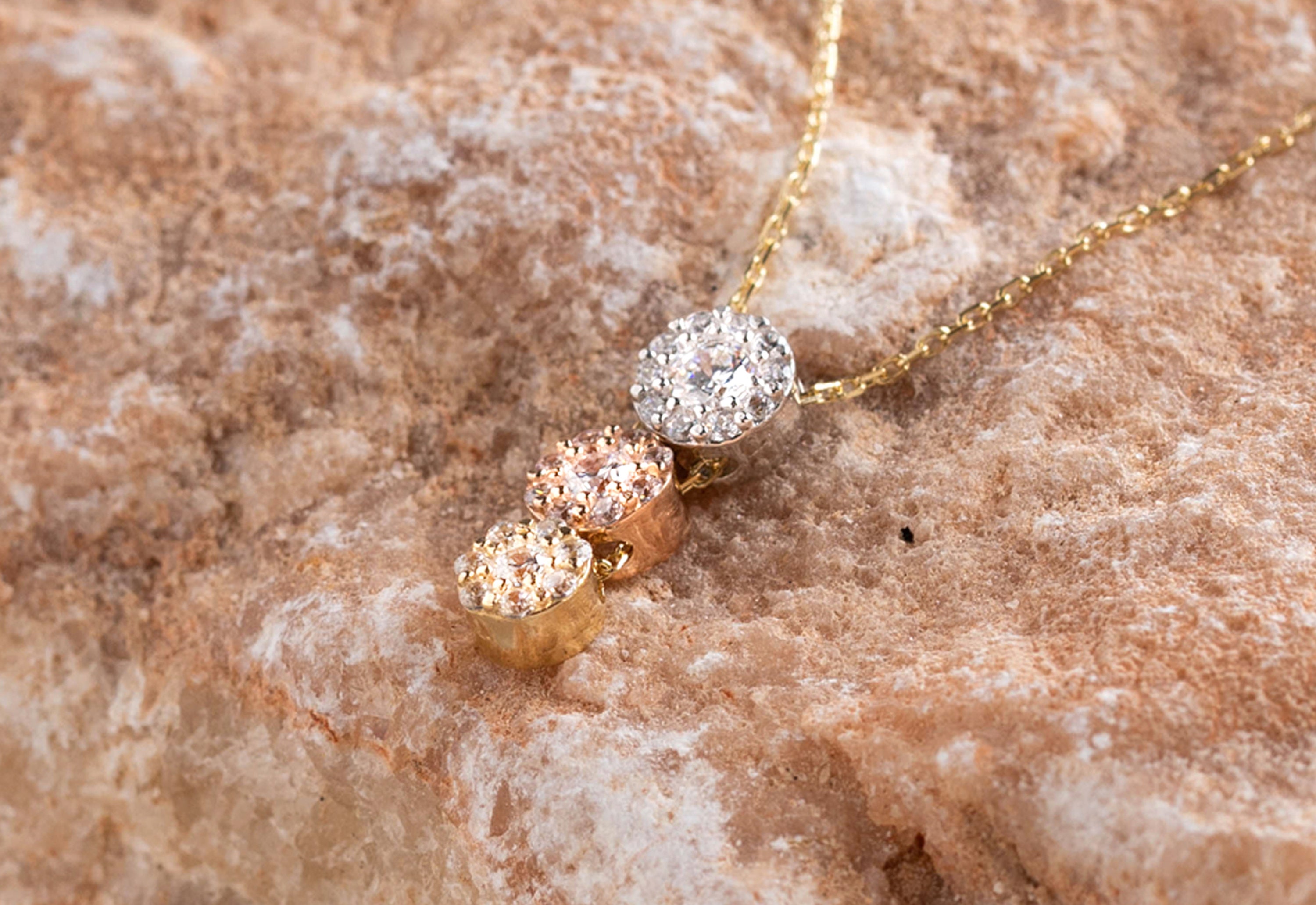 ネックレス・ペンダント threetimes Pink coin necklace 4BNY091 Trio Stone Necklace 14k Gold, 3 Stone Necklace, Three Color