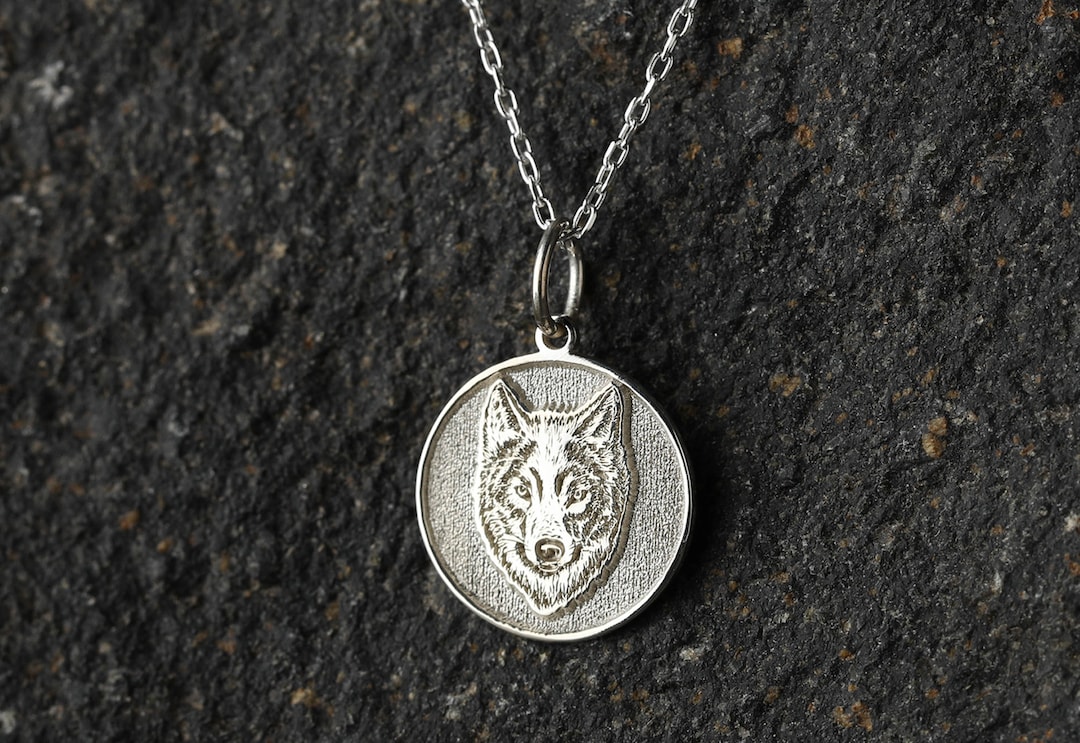 14k Gold Wolf Head Necklace, Personalized Wolf Pendant, Animal Necklace