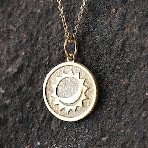 14k Gold Sun and Moon Necklace, Personalized Sun and Moon Necklace, Celestial Jewelry, Sun Moon Pendant, Necklace Gift, Moon Sun Jewelry