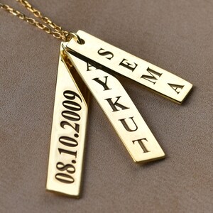 14K Gold Family Bar Necklace, Vertical Name Necklace, Name Necklace Gift, Personalized Gold Bar, Custom Engraved Necklace, Gold Gift for Mom