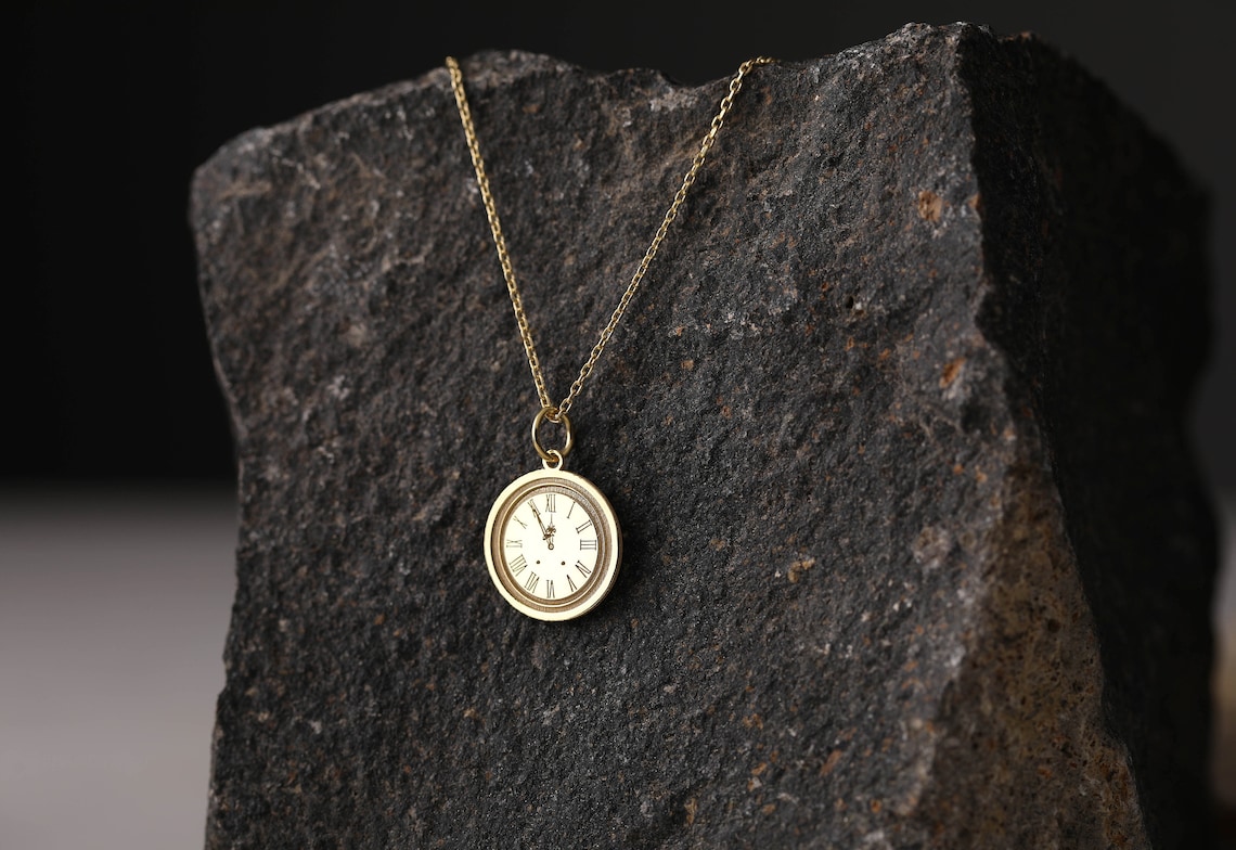 14k Gold Clock Necklace Personalized Vintage Clock Pendant Etsy