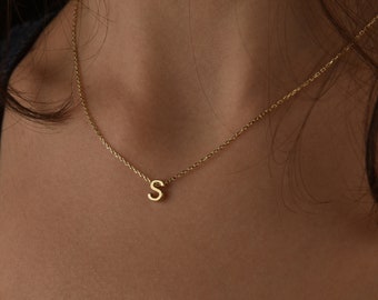 Collar personalizado de cartas, collar de letras diminutas, joyas de letras personalizadas, collar de cartas, collar inicial delicado, regalo para ella