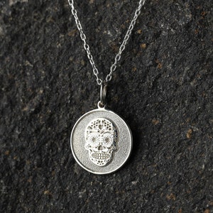 14k Gold Sugar Skull Necklace, Personalized Sugar Skull Pendant, Skull Necklace, Halloween Gift Necklace, Occult Gift, Deads Day Symbol