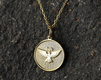 American Winged Eagle Necklace, Personalized Eagle Pendant, Patriotic Bird Charm for Men Women, Eagle Jewelry Gift, 14k Solid Gold Option