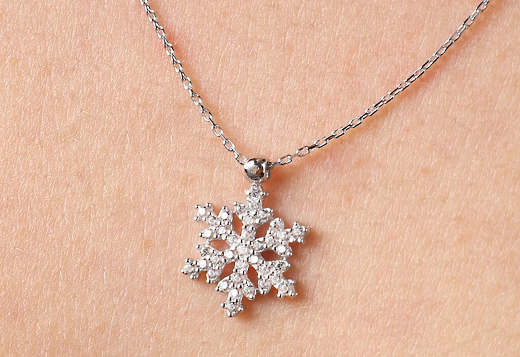 Ciondolo A Fiocco Di Neve In Acciaio Inox Per Ceneri – Gioiello Commemorativo Con Catena 55 Cm, Regalo Donna