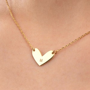 Colar com nome de coração gravado, colar de ouro gravado personalizado, colar de coração com letra, colar para mulheres, colar de coração delicado para mamãe